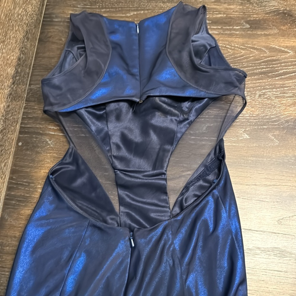 ๐ FAVIANA BLUE GOWN SIZE 2 - Picture 6 of 10